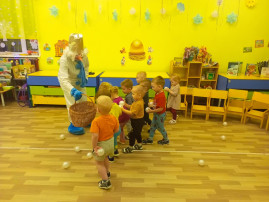 Снеговик в гостях у ребят Снеговик в гостях у ребят.