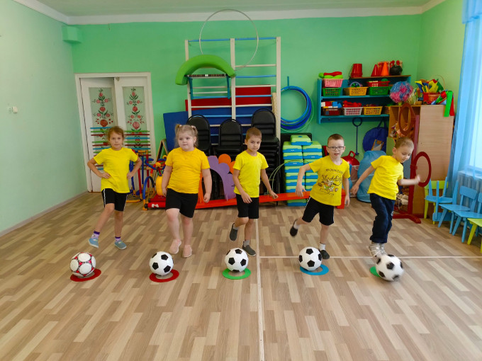 Спортивные игры в детском саду - это здорово!!! Спортивные игры в детском саду - это здорово!!!.